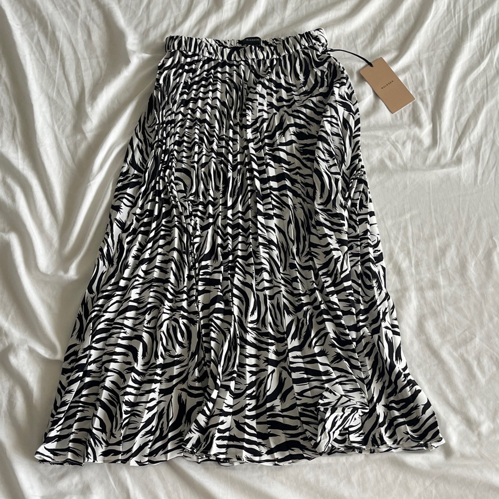 Black & White Zebra Print Pleated Midi Skirt